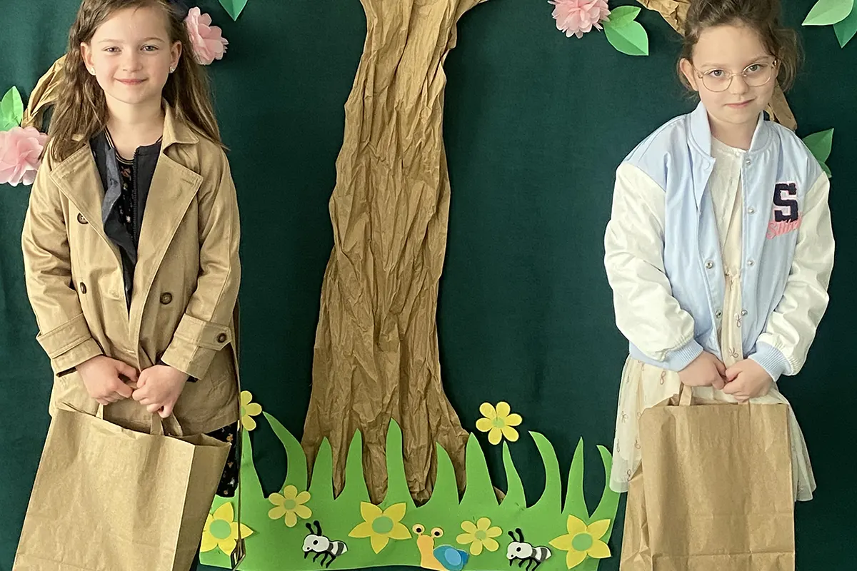  Dzieci w przebraniach