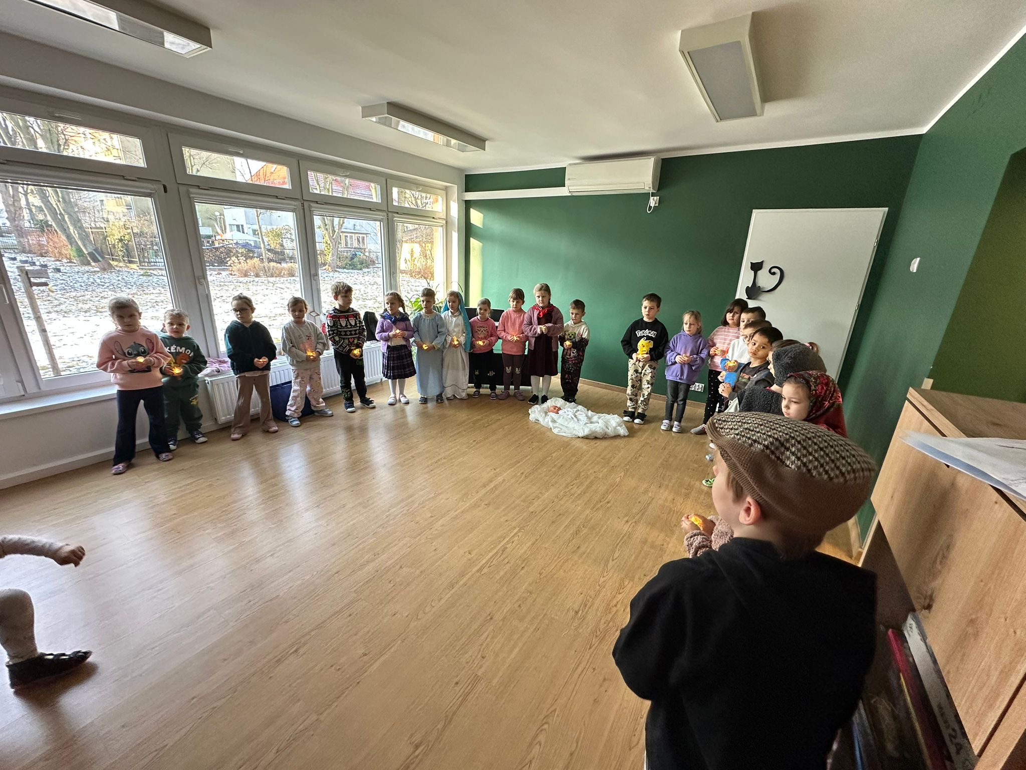  Dzieci i osoba dorosła